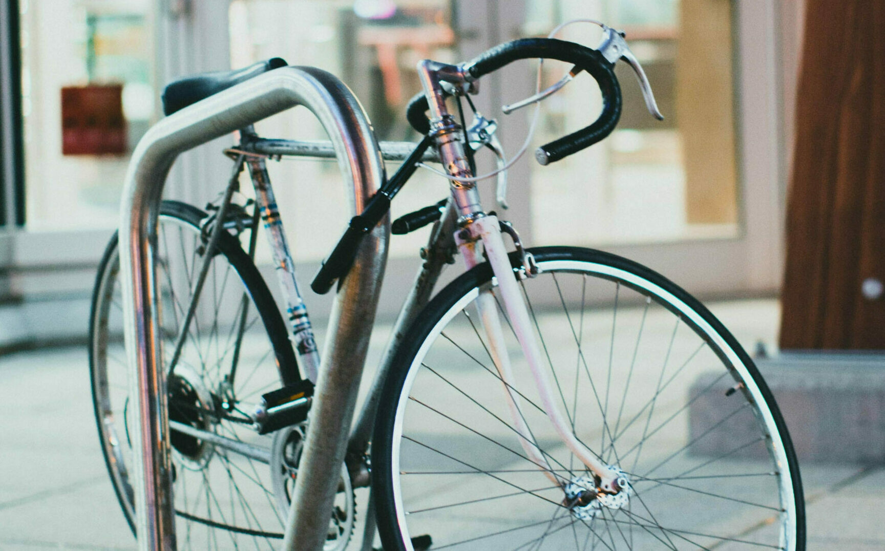 vélo attaché antivol U